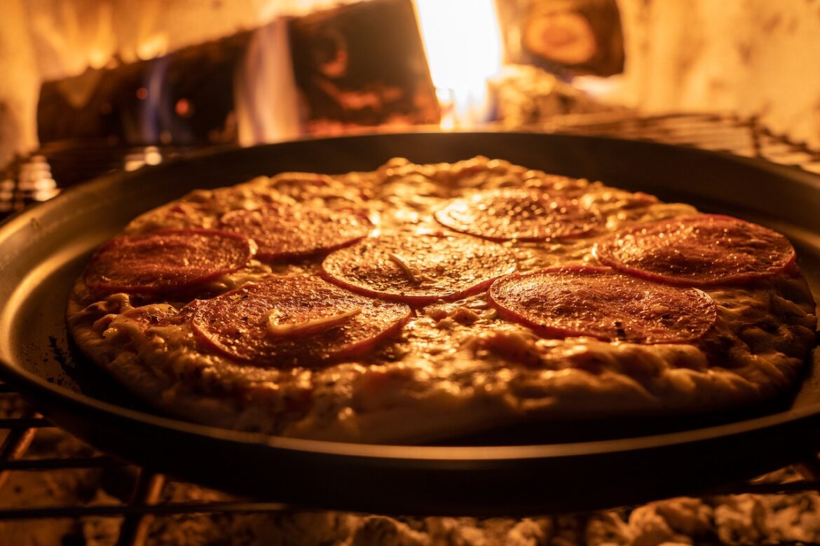 Lav pizzaer til selskaber med den bedste pizzaovn